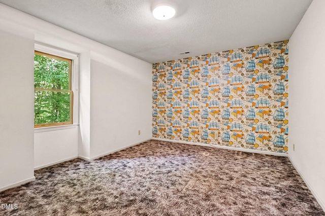 6213 Lakerun Court, Raleigh, NC 27612