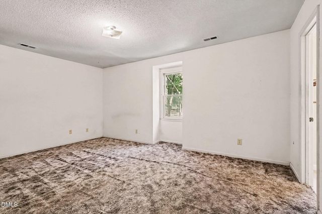 6213 Lakerun Court, Raleigh, NC 27612