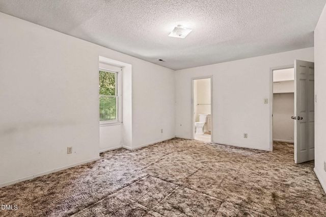 6213 Lakerun Court, Raleigh, NC 27612