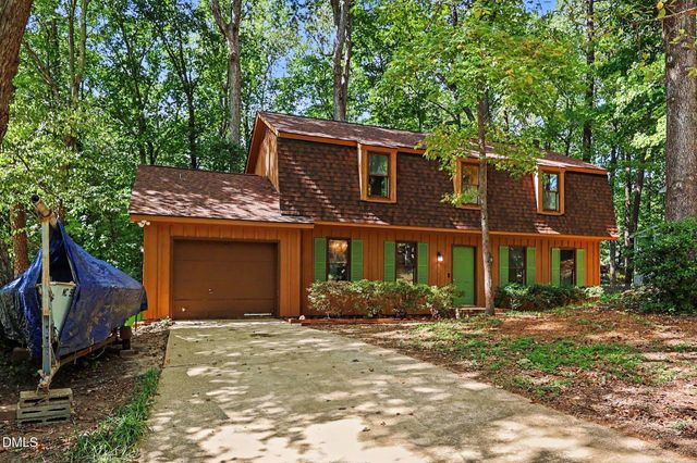6213 Lakerun Court, Raleigh, NC 27612