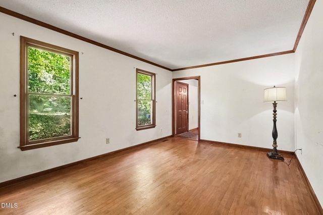 6213 Lakerun Court, Raleigh, NC 27612