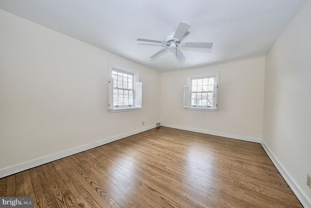 301 EAGLE RD, Wayne, PA 19087