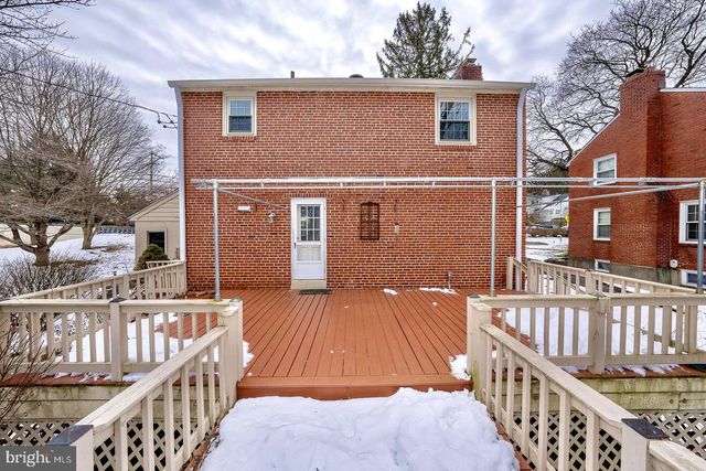 301 EAGLE RD, Wayne, PA 19087