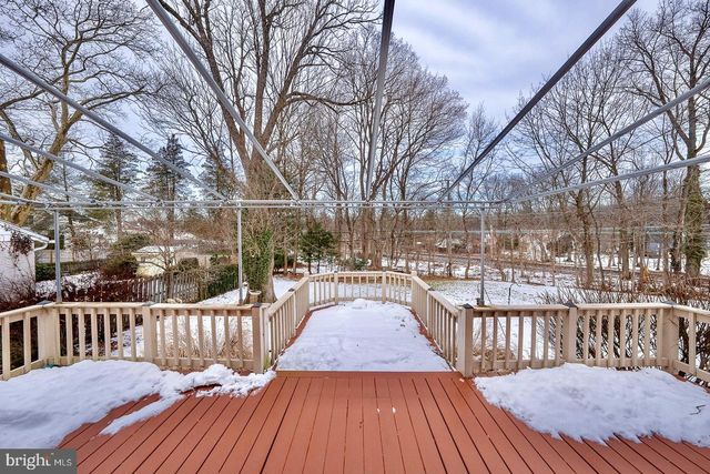 301 EAGLE RD, Wayne, PA 19087