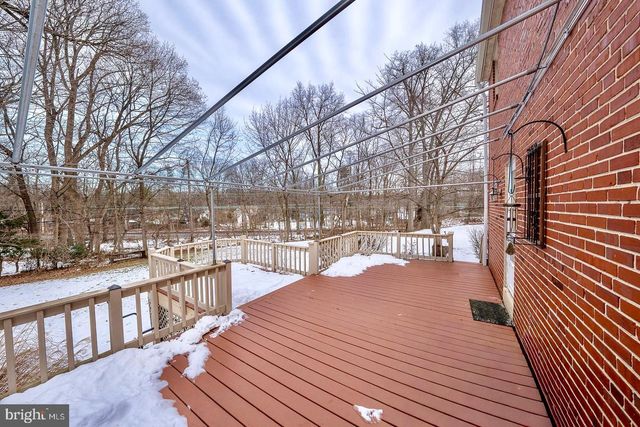 301 EAGLE RD, Wayne, PA 19087