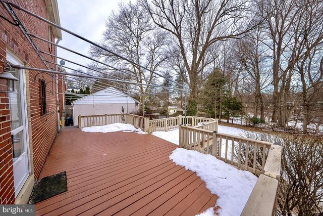 301 EAGLE RD, Wayne, PA 19087