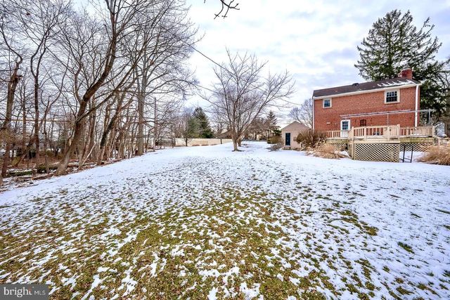 301 EAGLE RD, Wayne, PA 19087