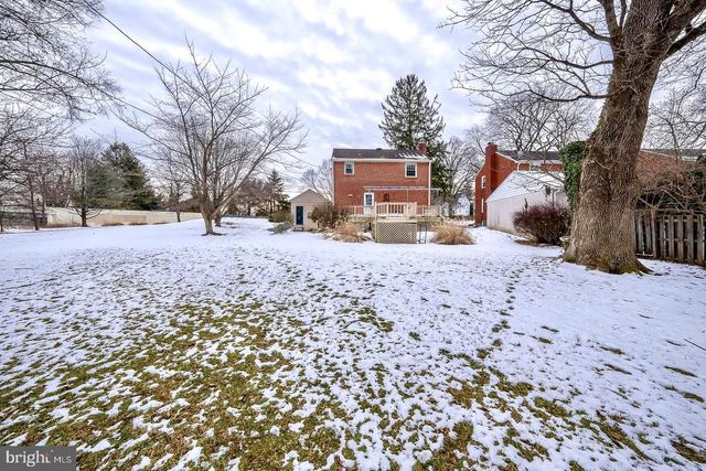 301 EAGLE RD, Wayne, PA 19087