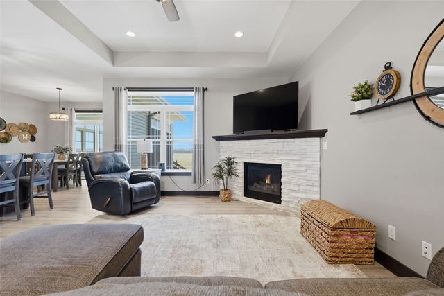 3095 Ridgeview Drive, Ely, IA 52227