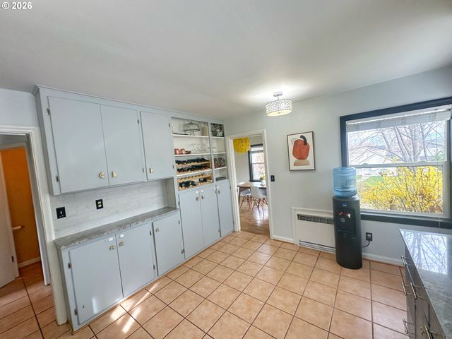 1414 WALNUT St, La Grande, OR 97850