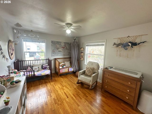 1414 WALNUT St, La Grande, OR 97850