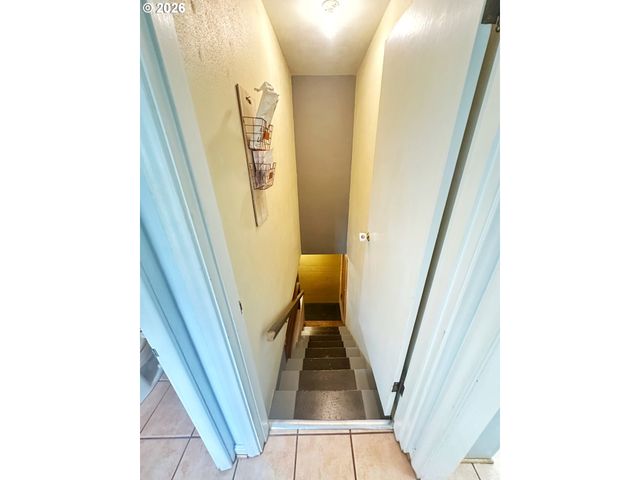 1414 WALNUT St, La Grande, OR 97850