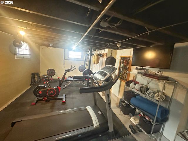 1414 WALNUT St, La Grande, OR 97850