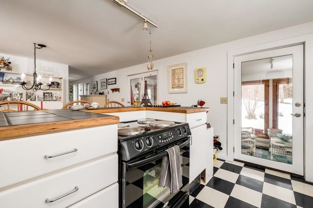 454 Sixth Street, Dover, NH 03820