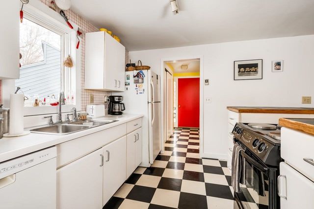 454 Sixth Street, Dover, NH 03820