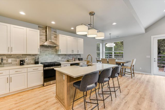 2308 Kellie Brooke RD 13, Spicewood, TX 78669