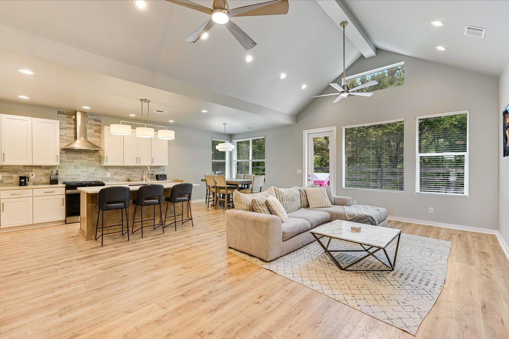 2308 Kellie Brooke RD 13, Spicewood, TX 78669