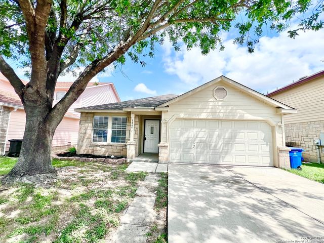 5807 BARTON HOLLOW, San Antonio, TX 78249
