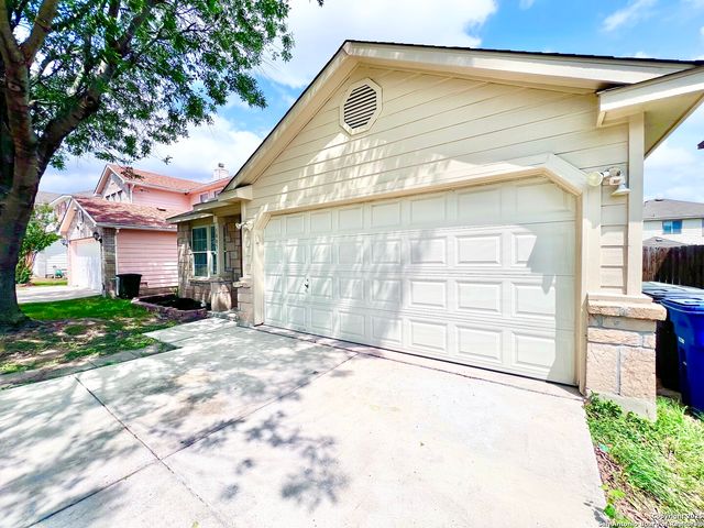 5807 BARTON HOLLOW, San Antonio, TX 78249