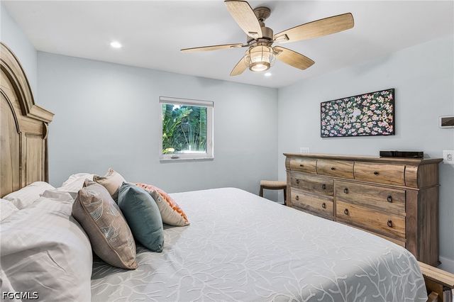 2823 8th AVE, St James City, FL 33956