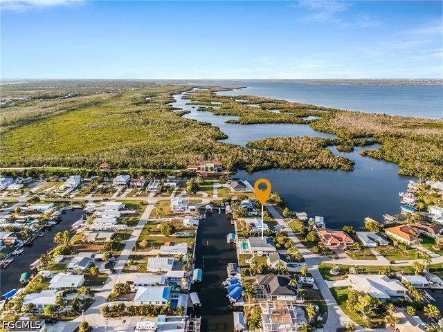 2823 8th AVE, St James City, FL 33956