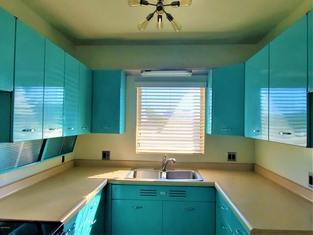 1746 E Copper Street, Tucson, AZ 85719