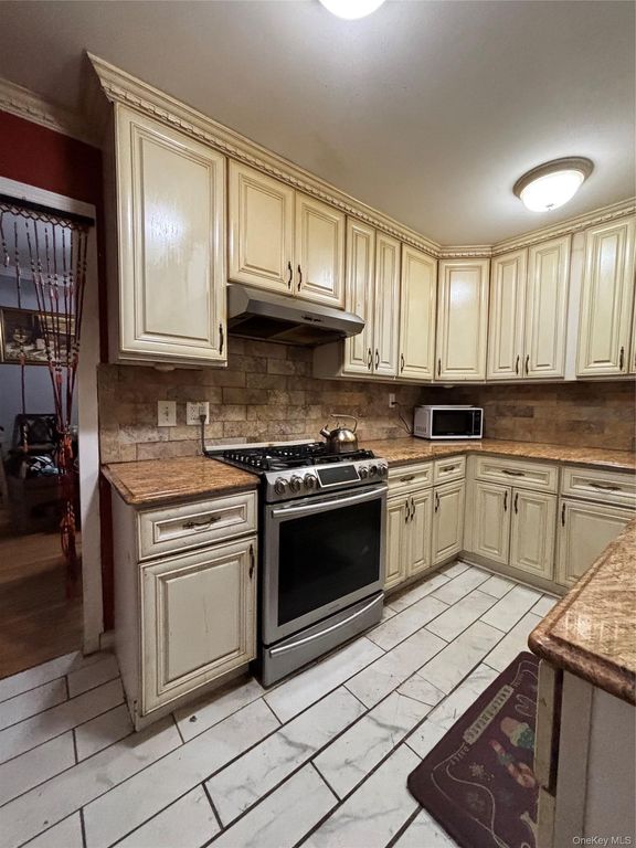 3614 Paulding Avenue, Bronx, NY 10469 — photo 5