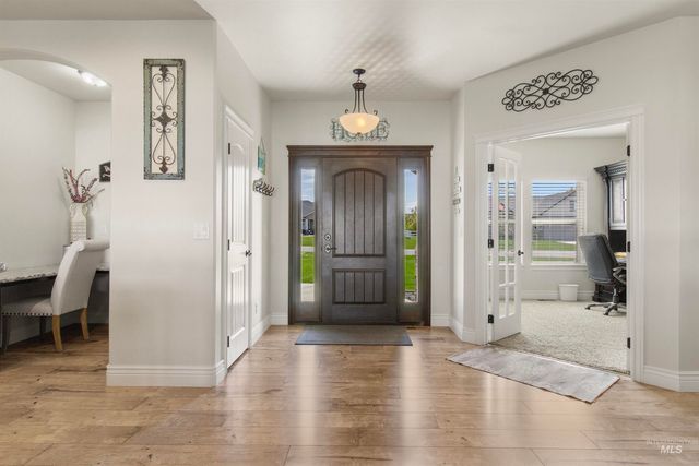 2464 E 3719, Twin Falls, ID 83301