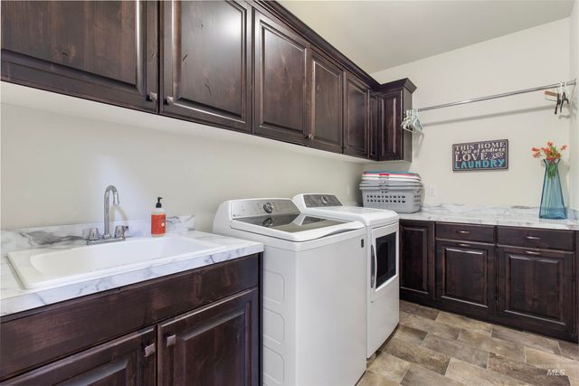2464 E 3719, Twin Falls, ID 83301