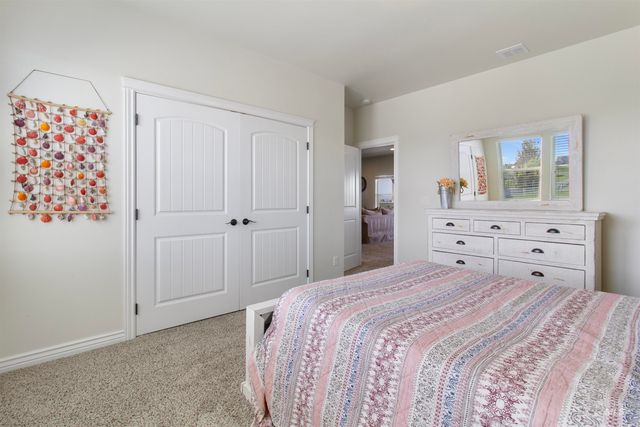 2464 E 3719, Twin Falls, ID 83301