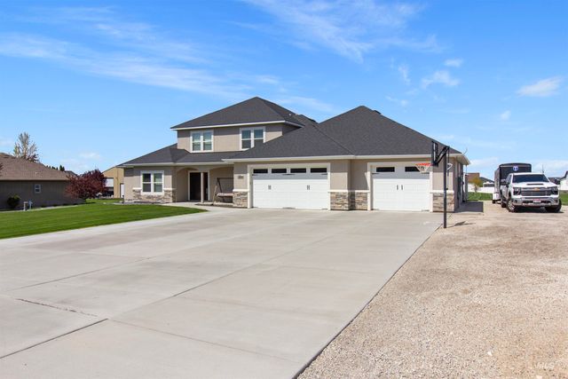 2464 E 3719, Twin Falls, ID 83301
