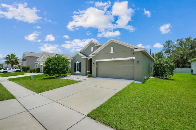 3923 WIND DANCER CIRCLE, St Cloud, FL 34772