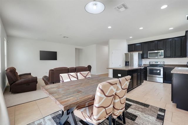 3923 WIND DANCER CIRCLE, St Cloud, FL 34772