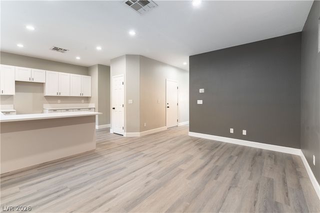 10505 Cold Mountain Avenue, Las Vegas, NV 89129