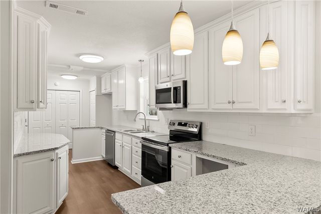 3202 33rd, Northport, AL 35476