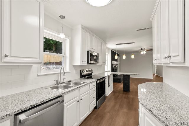 3202 33rd, Northport, AL 35476
