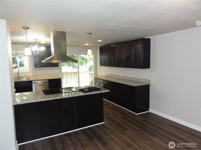 21627 SE 271st Street, Maple Valley, WA 98038