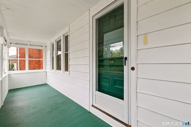 6 Johnson Street, Middletown, CT 06457