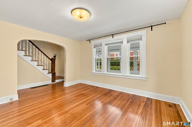 6 Johnson Street, Middletown, CT 06457