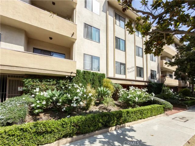 1944 Glendon Avenue 209, Los Angeles, CA 90025