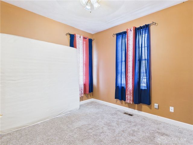 1020 Park Glen Drive, Dayton, OH 45417