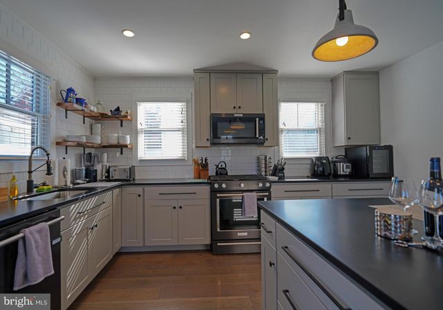 111 W 4TH ST, Lewes, DE 19958