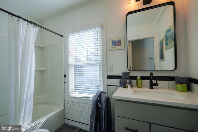 111 W 4TH ST, Lewes, DE 19958