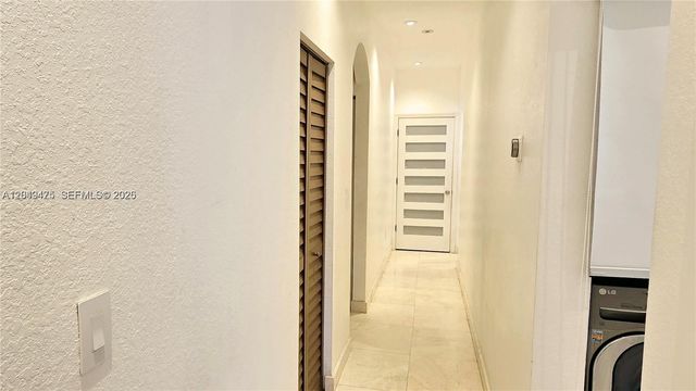 2105 NE 40th Avenue, Homestead, FL 33033