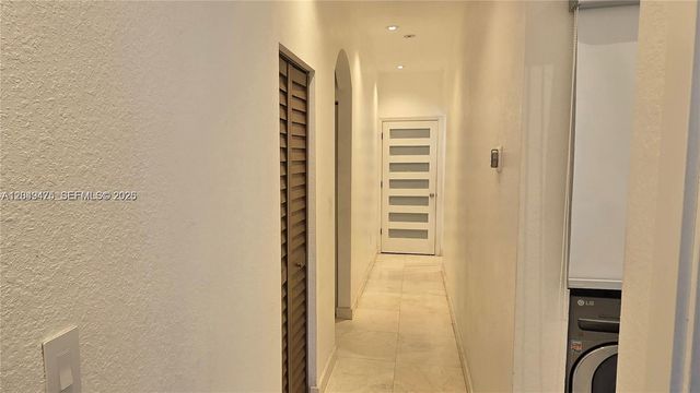 2105 NE 40th Avenue, Homestead, FL 33033