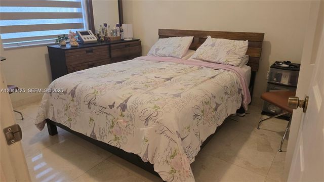 2105 NE 40th Avenue, Homestead, FL 33033