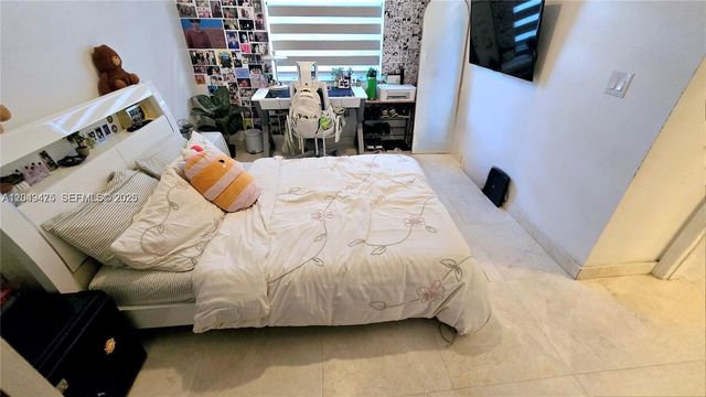2105 NE 40th Avenue, Homestead, FL 33033
