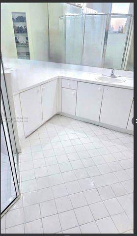 2105 NE 40th Avenue, Homestead, FL 33033