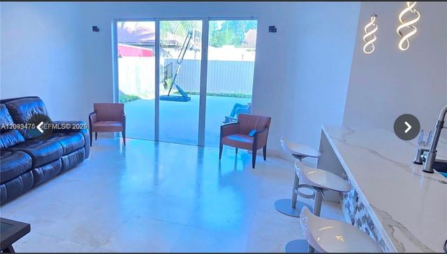 2105 NE 40th Avenue, Homestead, FL 33033
