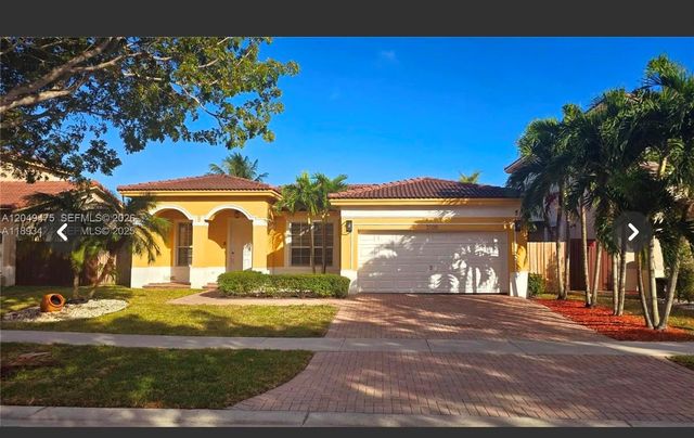 2105 NE 40th Avenue, Homestead, FL 33033
